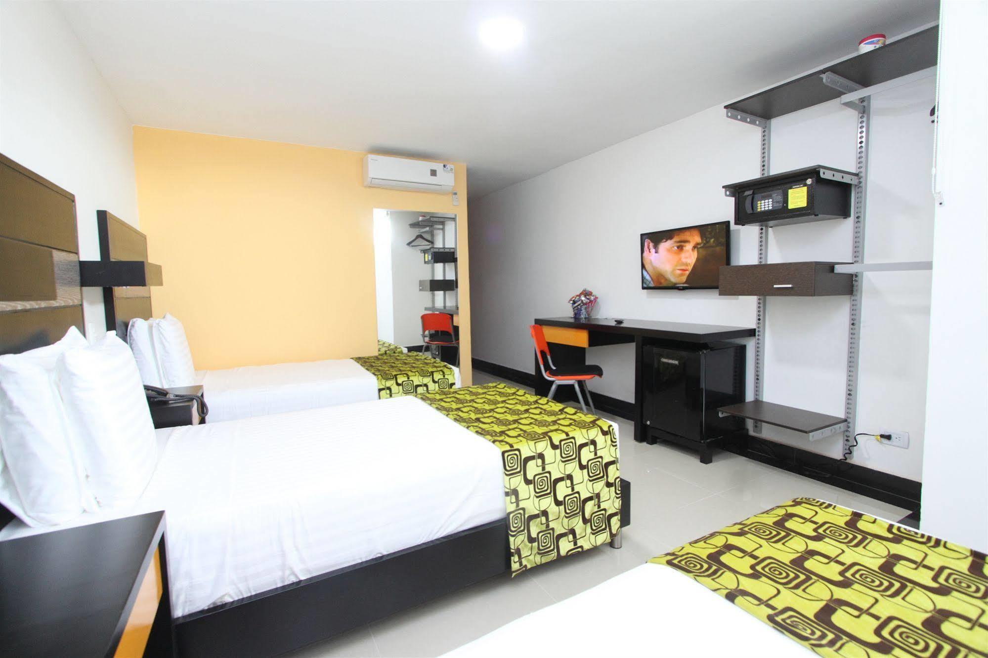 Genova Prado Hotel 3*